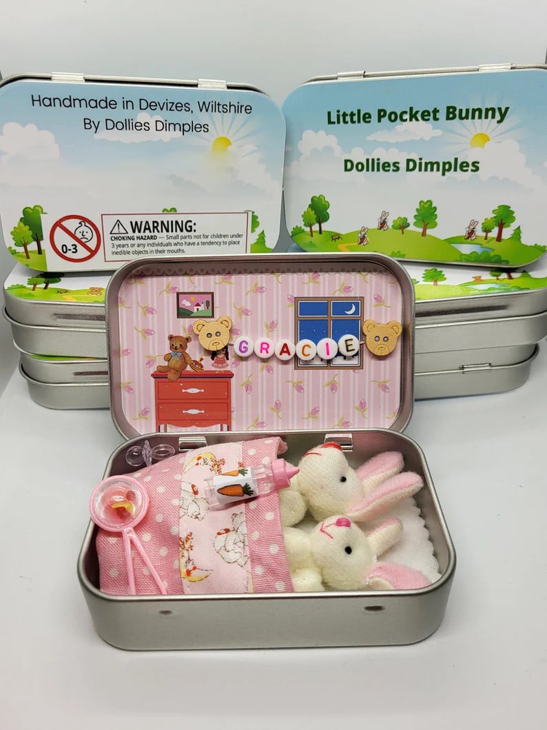 💎 50% RABATT! 💎 Süße Osterhasen-Mama mit Baby in Blechdose – Handgefertigt, Kuschelig & Perfekt als Geschenk 🐰🎁