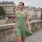 Ärmelloses Damenkleid mit asymmetrischem Kragen